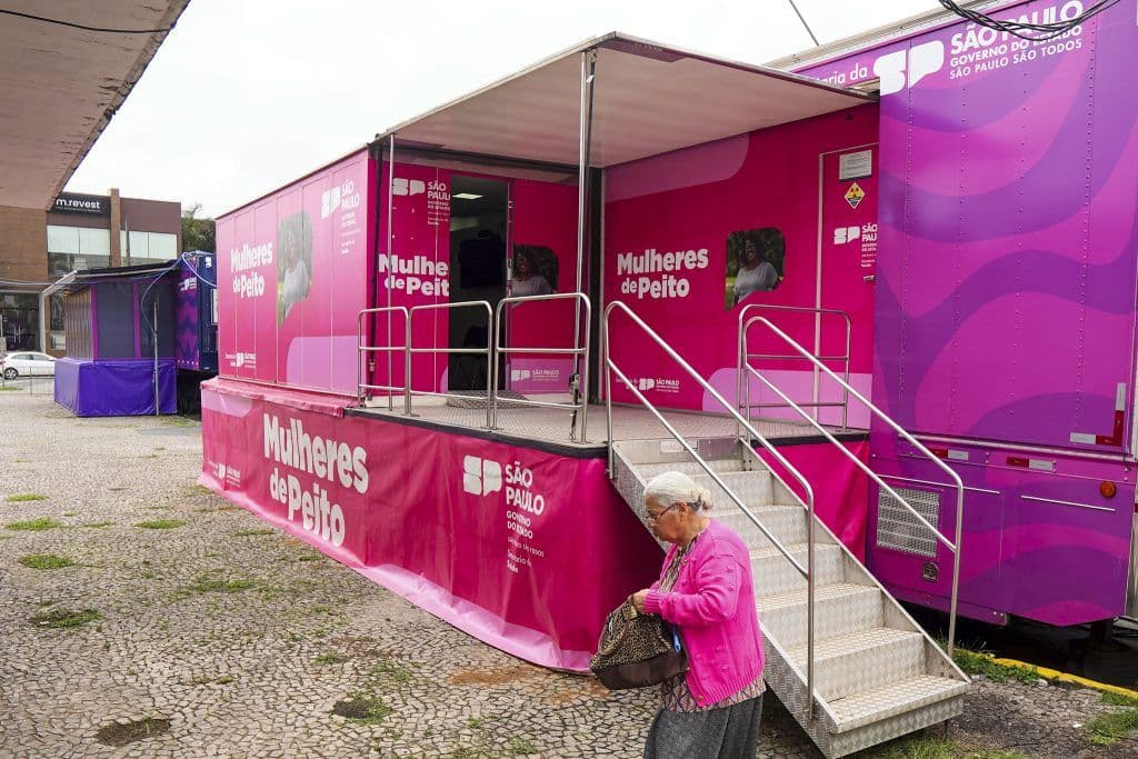 /uploads/Carreta_Mamografia_Mulheres_de_Peito_Foto_Divulgacao_Governo_do_Estado_d8f2b68e6e.jpg